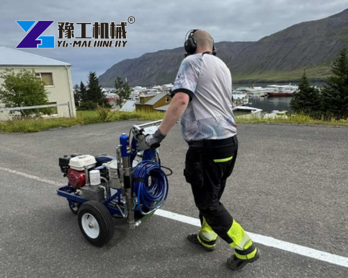parking lot line striping machine