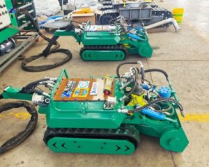 remote controlled sediment cleaning robot