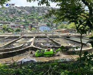 tracked dredging robot cleans pond sludge